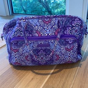 COPY - VERA BRADLEY WEEKENDER BAG PATTERN: LILAC TAPESTRY
